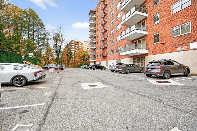 80 E Hartsdale Avenue 418, Hartsdale, NY 10530