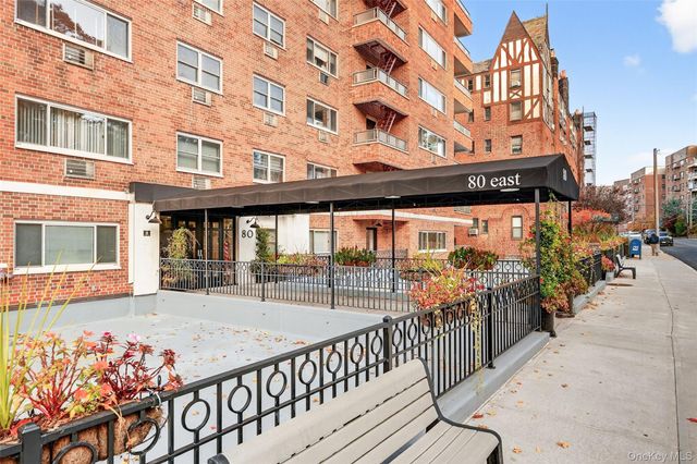 80 E Hartsdale Avenue 418, Hartsdale, NY 10530