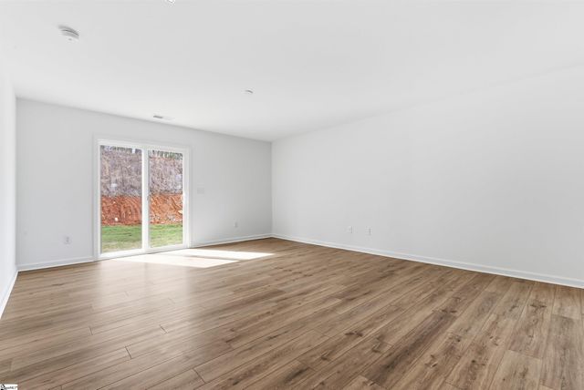 309 Meadow Gate Court, Fountain Inn, SC 29644