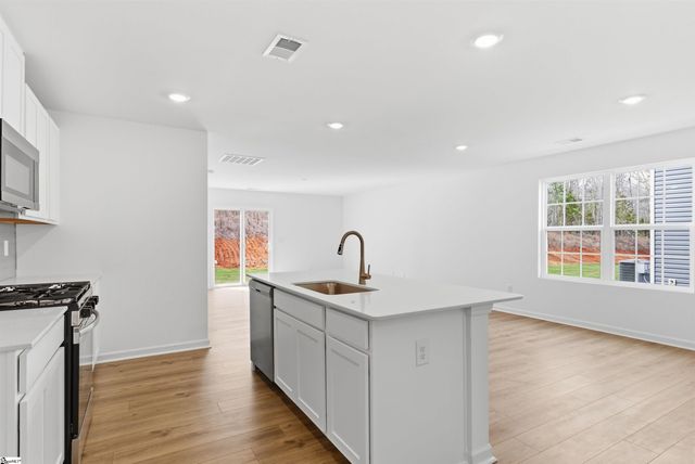 309 Meadow Gate Court, Fountain Inn, SC 29644