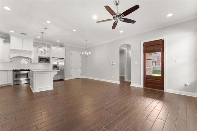 1530 L'Acadie Drive 8, Lake Charles, LA 70605