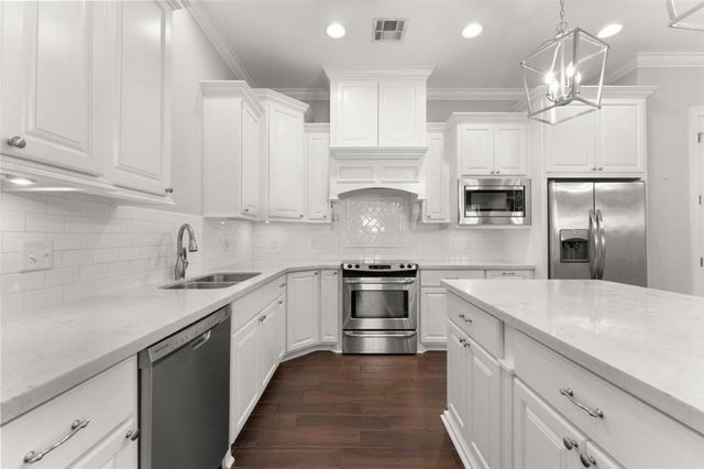 1530 L'Acadie Drive 8, Lake Charles, LA 70605