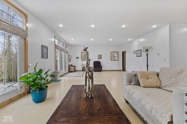 6426 State Rd 142, Martinsville, IN 46151