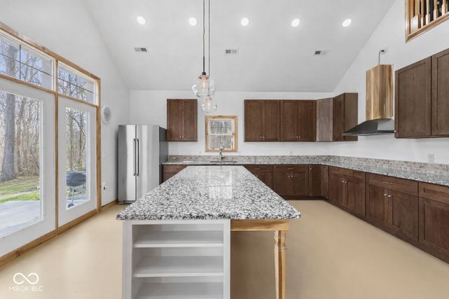 6426 State Rd 142, Martinsville, IN 46151