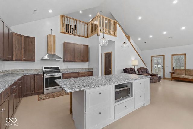 6426 State Rd 142, Martinsville, IN 46151
