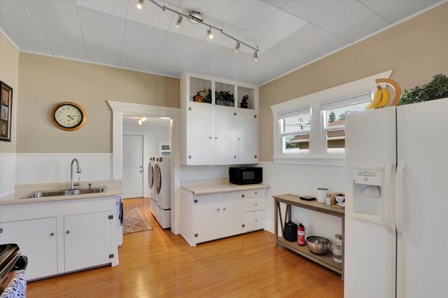 911 E EVERETT St, Spokane, WA 99207