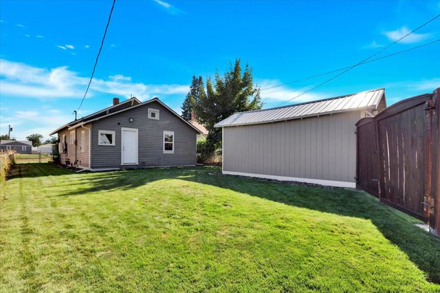 911 E EVERETT St, Spokane, WA 99207