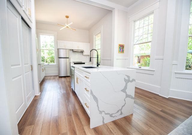 144 W Hampton Avenue, Spartanburg, SC 29306
