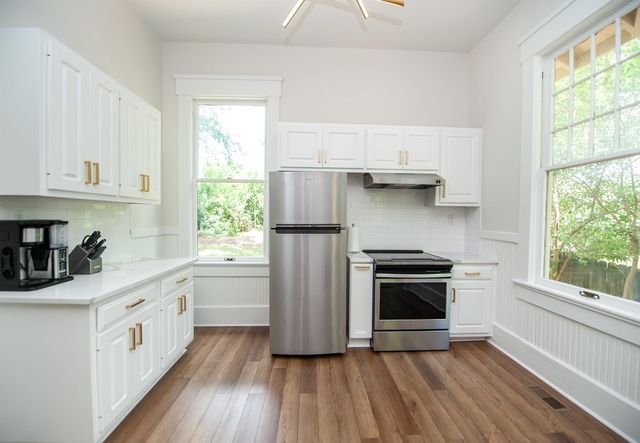 144 W Hampton Avenue, Spartanburg, SC 29306