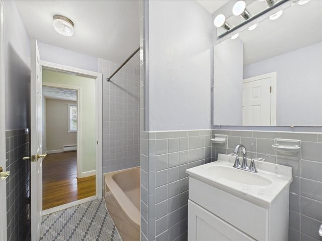 121 Prospect St, Canton, MA 02021