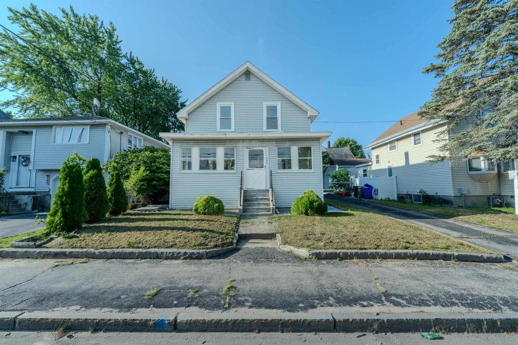 157 Cilley Road, Manchester, NH 03103