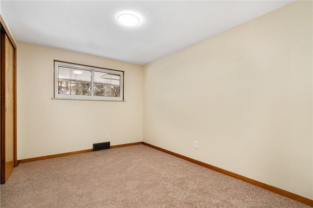 707 Clark Ave, Jeannette, PA 15644