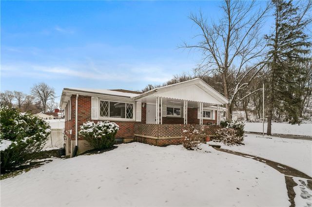 707 Clark Ave, Jeannette, PA 15644