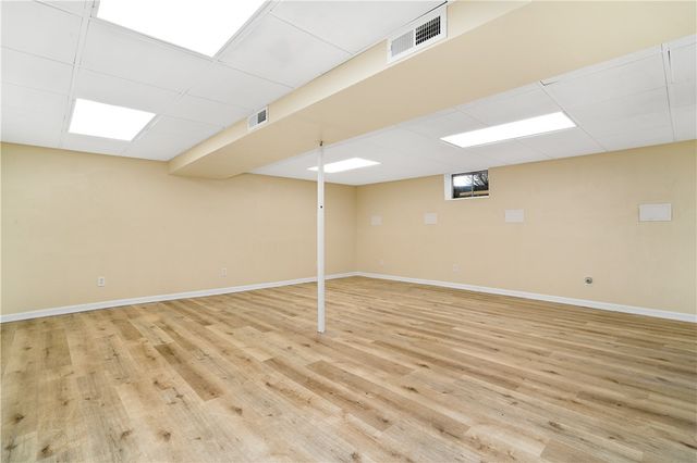 707 Clark Ave, Jeannette, PA 15644