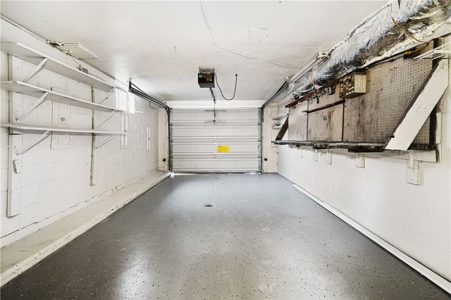 707 Clark Ave, Jeannette, PA 15644