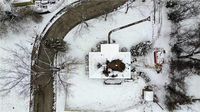 707 Clark Ave, Jeannette, PA 15644