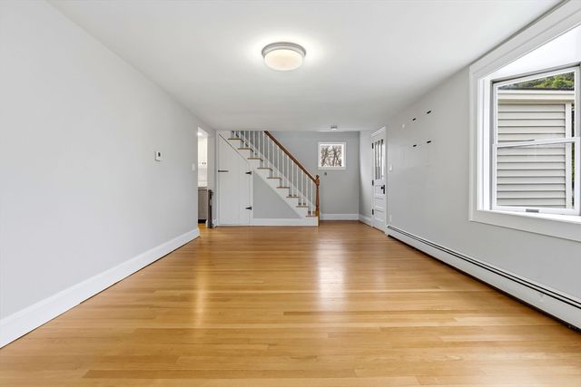 54 Rabbit Rd, Salisbury, MA 01952