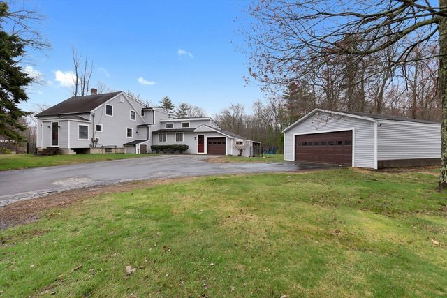 54 Rabbit Rd, Salisbury, MA 01952