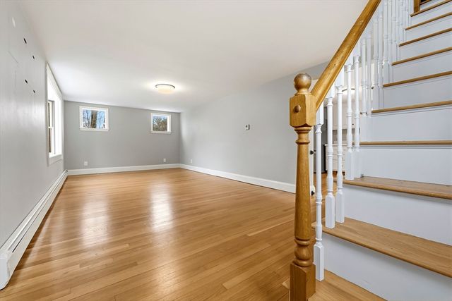 54 Rabbit Rd, Salisbury, MA 01952