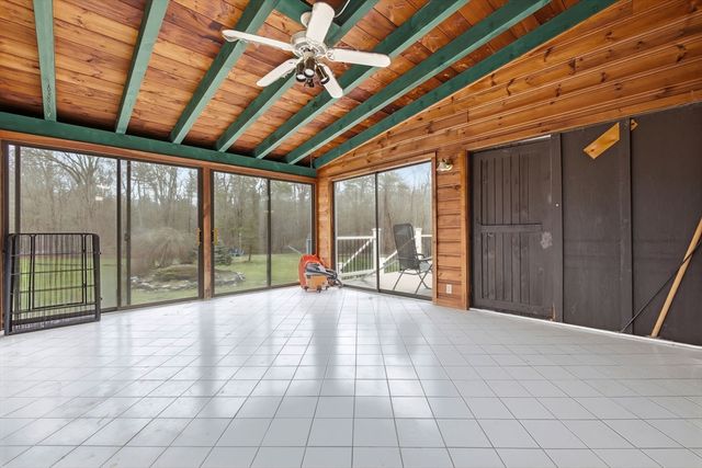 54 Rabbit Rd, Salisbury, MA 01952