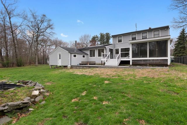 54 Rabbit Rd, Salisbury, MA 01952