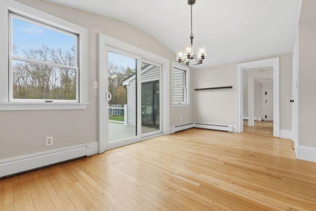 54 Rabbit Rd, Salisbury, MA 01952