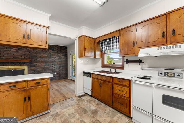 55 Maurice Way, Lavonia, GA 30553