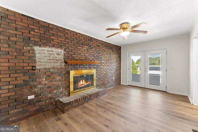 55 Maurice Way, Lavonia, GA 30553