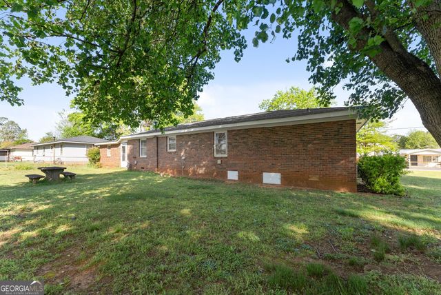 55 Maurice Way, Lavonia, GA 30553