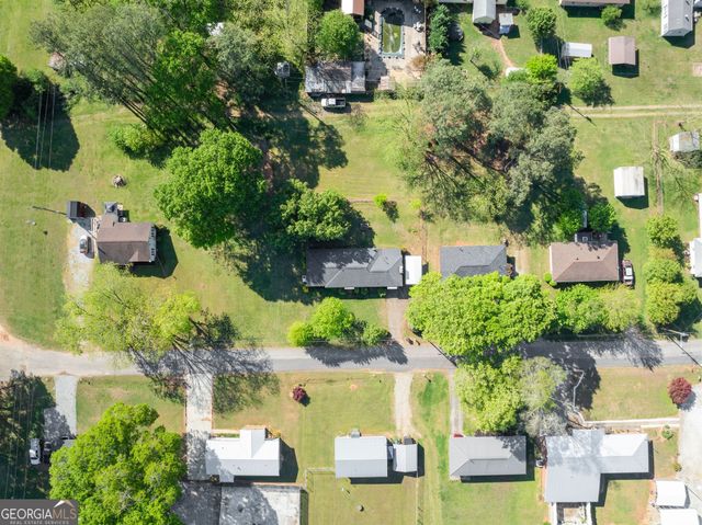 55 Maurice Way, Lavonia, GA 30553