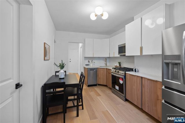 110 Maple 1, Weehawken, NJ 07086