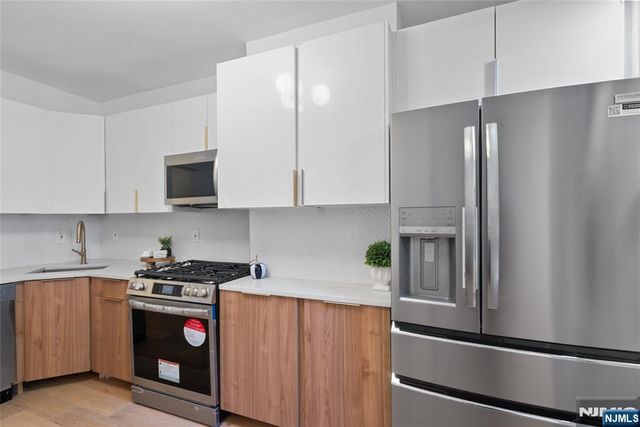 110 Maple 1, Weehawken, NJ 07086