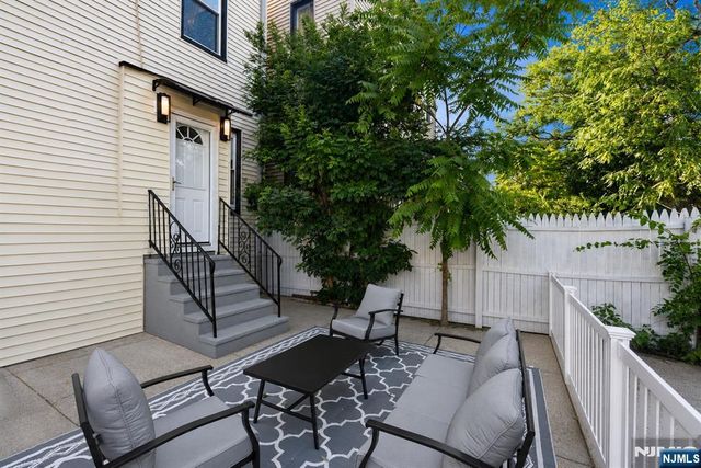 110 Maple 1, Weehawken, NJ 07086