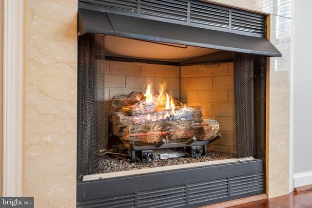 5087 DONOVAN DR, Alexandria, VA 22304