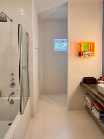 121 W Lincoln St, Marfa, TX 79843