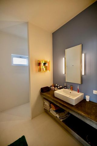 121 W Lincoln St, Marfa, TX 79843