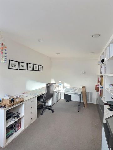 121 W Lincoln St, Marfa, TX 79843