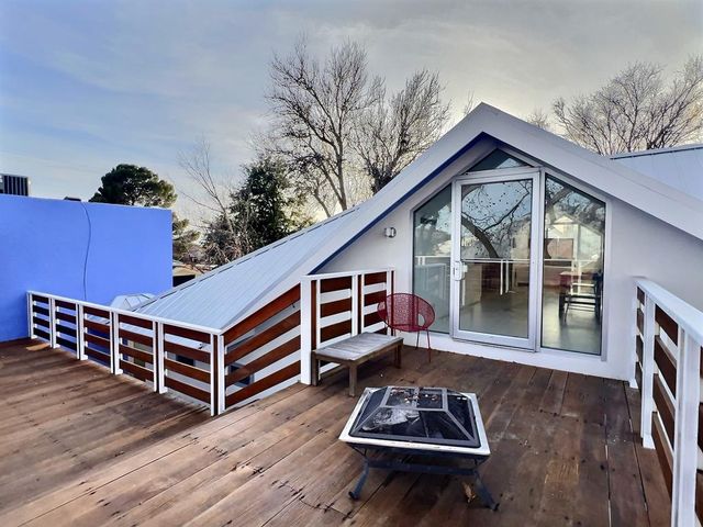 121 W Lincoln St, Marfa, TX 79843