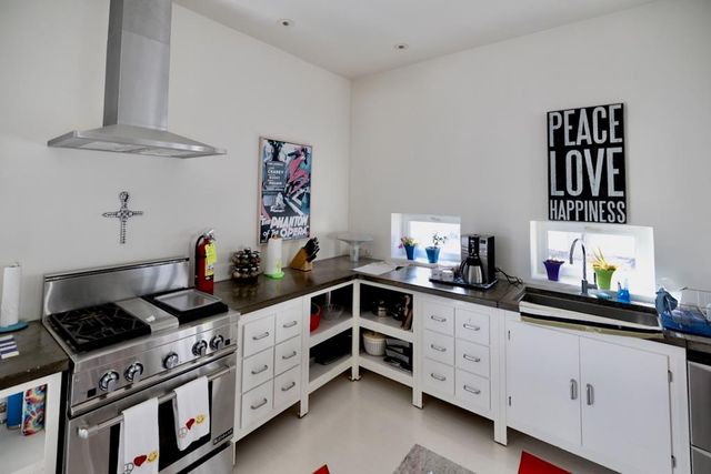 121 W Lincoln St, Marfa, TX 79843