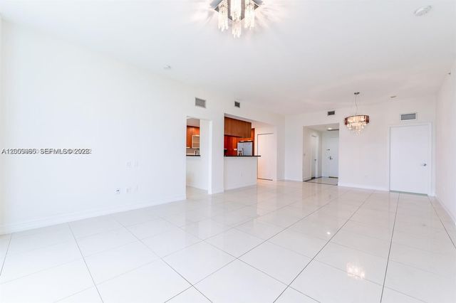 7901 Hispanola Ave 1012, North Bay Village, FL 33141
