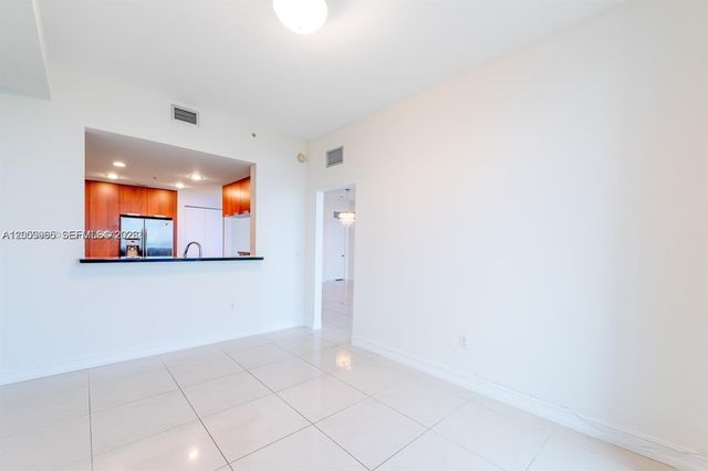 7901 Hispanola Ave 1012, North Bay Village, FL 33141