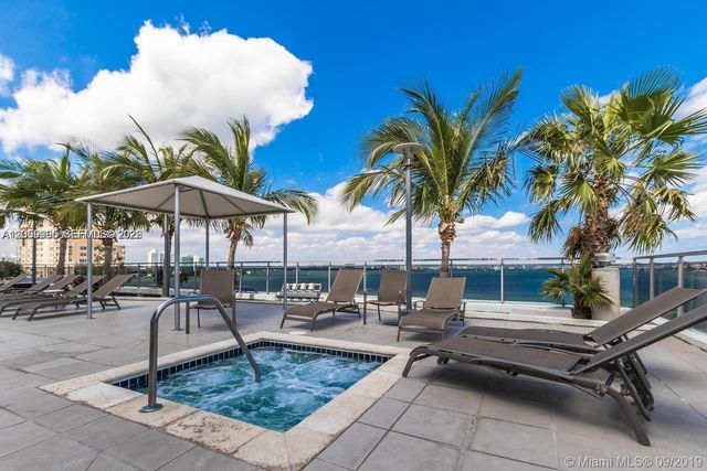 7901 Hispanola Ave 1012, North Bay Village, FL 33141