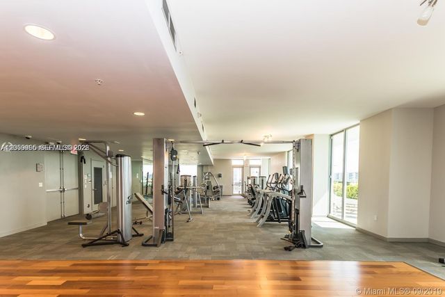 7901 Hispanola Ave 1012, North Bay Village, FL 33141