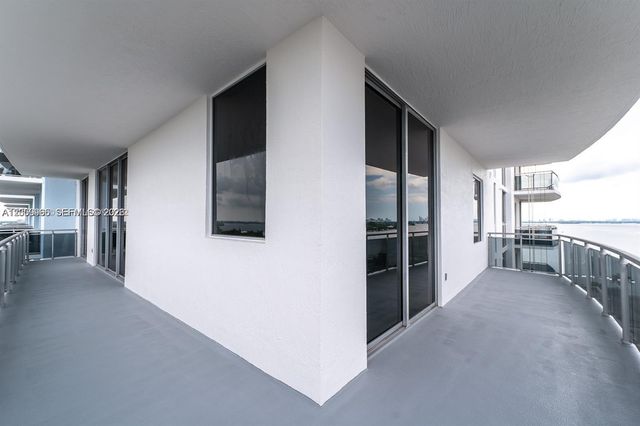 7901 Hispanola Ave 1012, North Bay Village, FL 33141