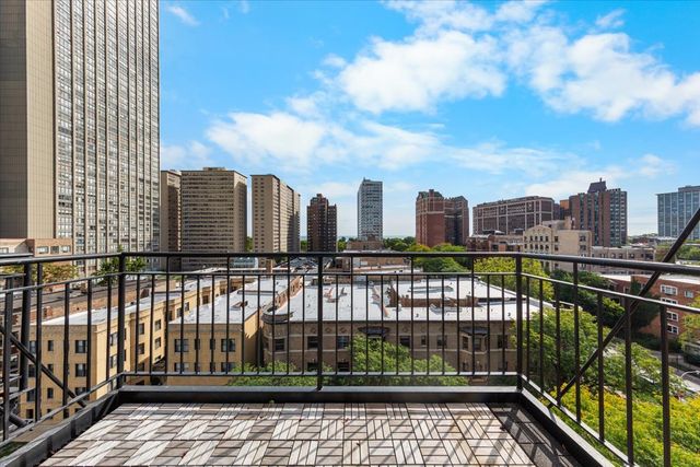 3900 N PINE GROVE Avenue 910, Chicago, IL 60613