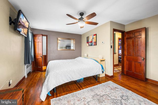 24 SYCAMORE ST, Hellertown, PA 18055