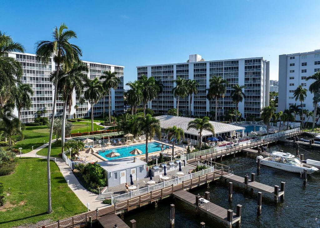 Image 6 of property listing at 3300 S Ocean Boulevard 618-C, Highland Beach, FL 33487