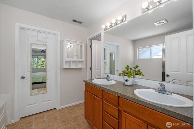 5901 Colorado Avenue SE, Lacey, WA 98513
