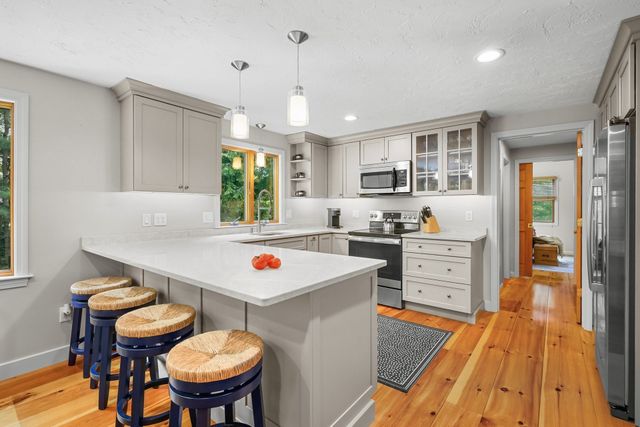 78 High Street, Barnstable, MA 02635