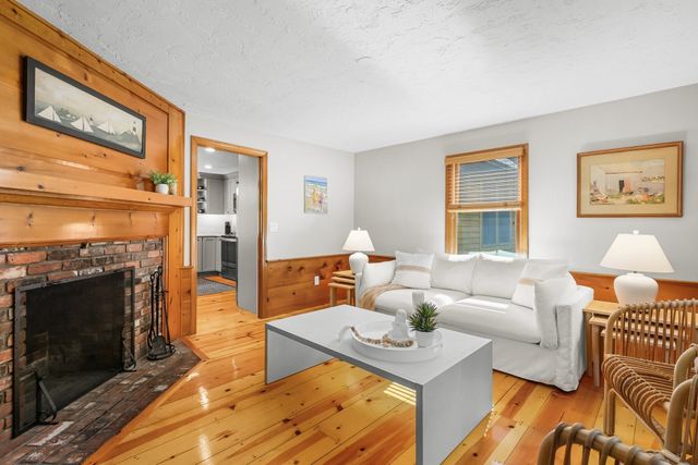 78 High Street, Barnstable, MA 02635